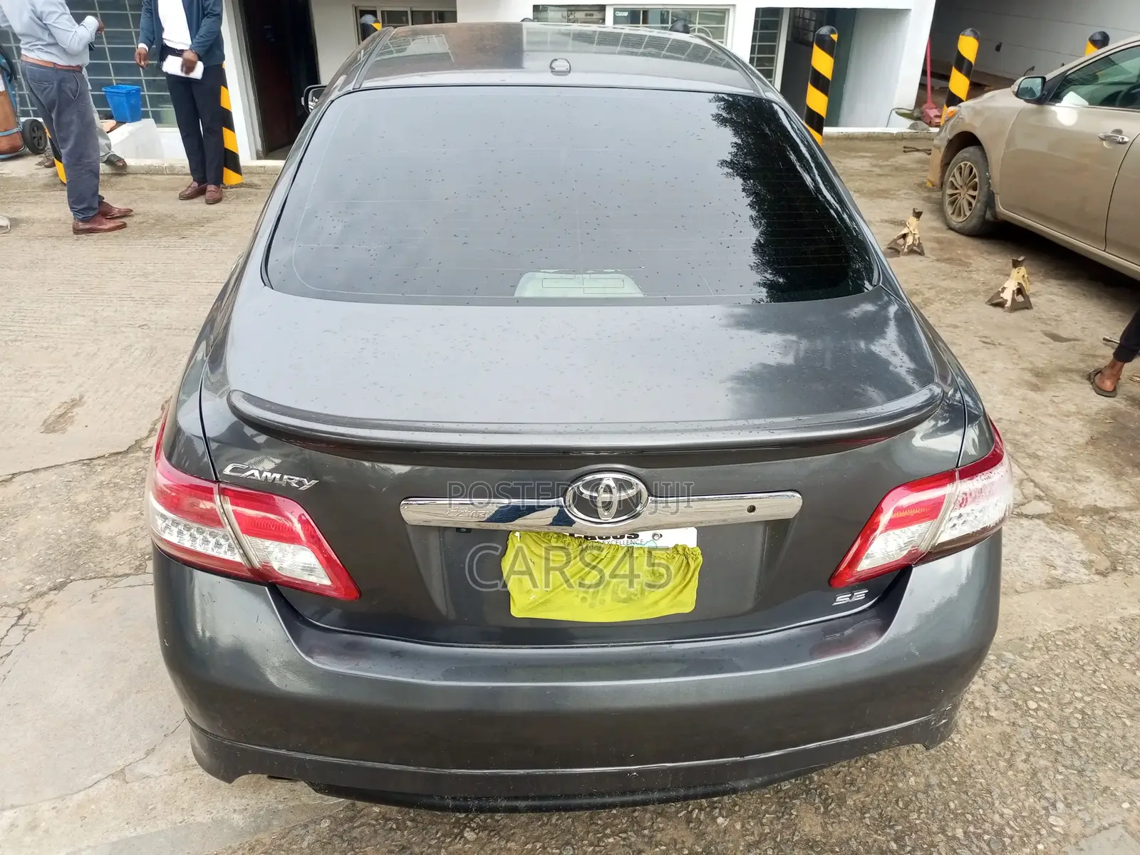 Toyota Camry 2010 Gray