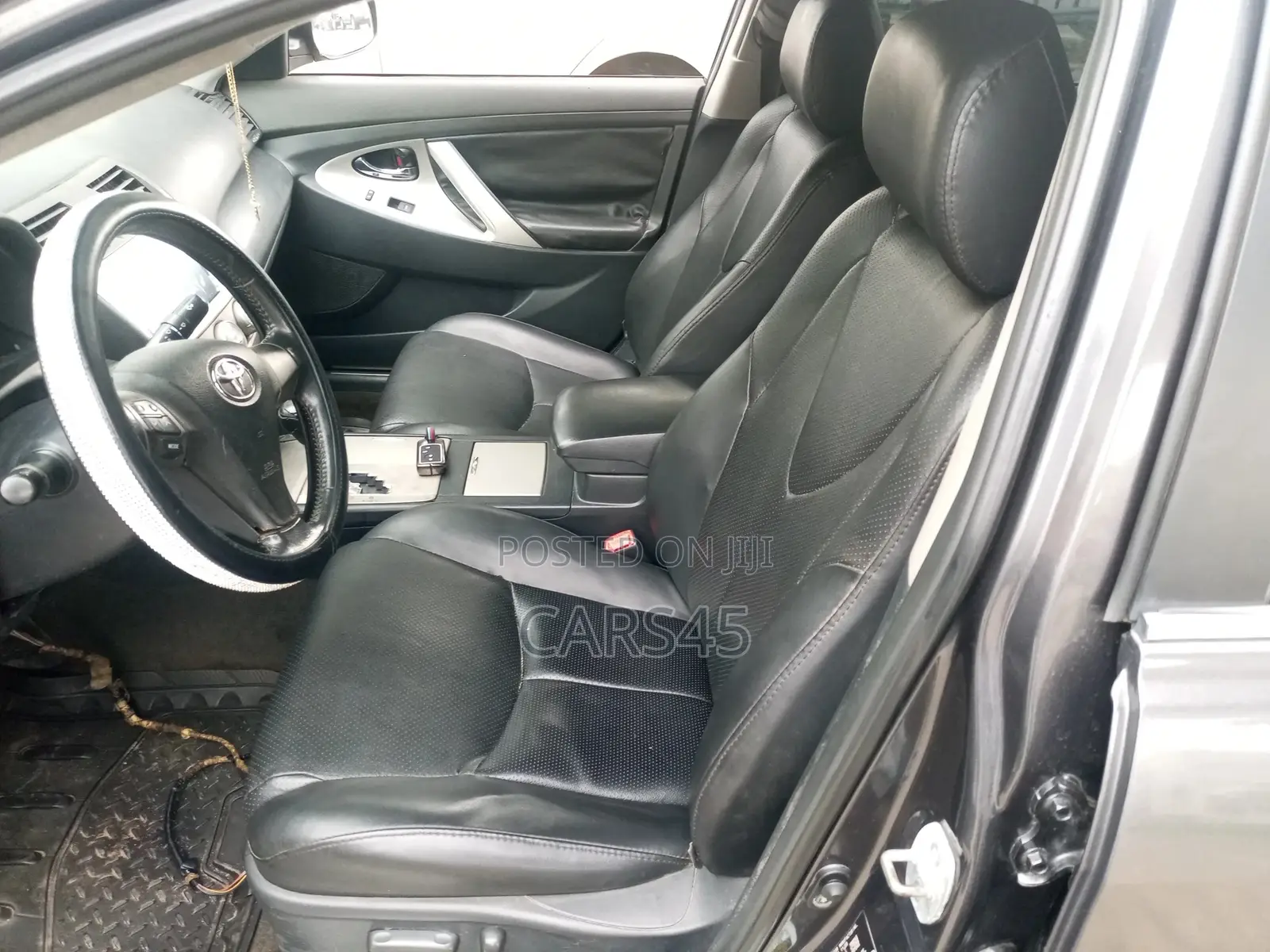 Toyota Camry 2010 Gray