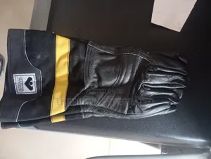 VIKING Life-Saving Equipment Structural Firefighter Gloves