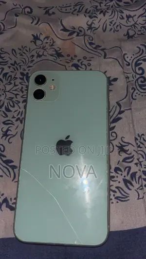 Apple iPhone 11 64 GB
