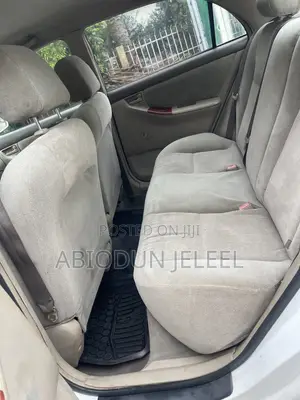 Toyota Corolla 2004 White