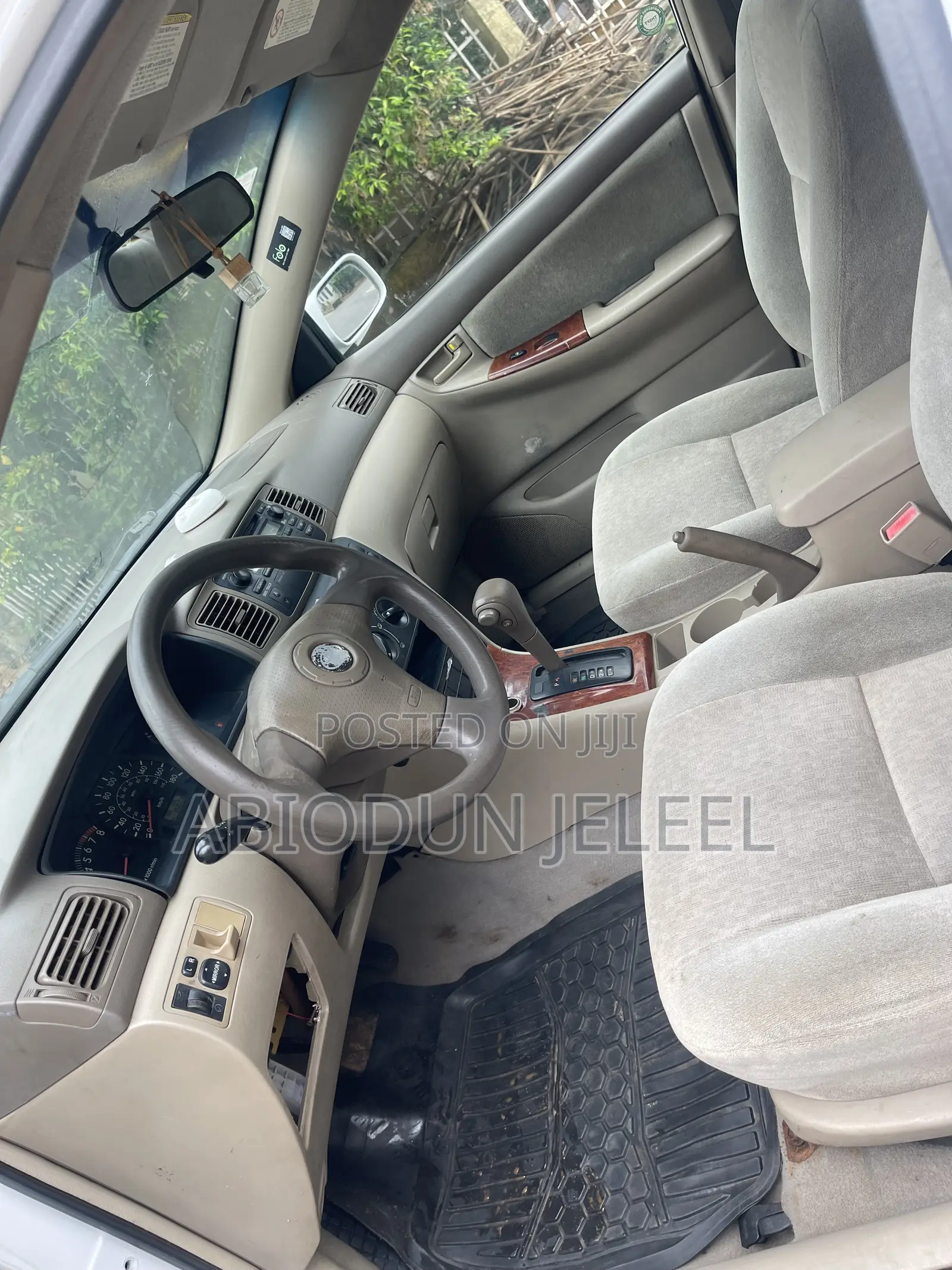 Toyota Corolla 2004 White