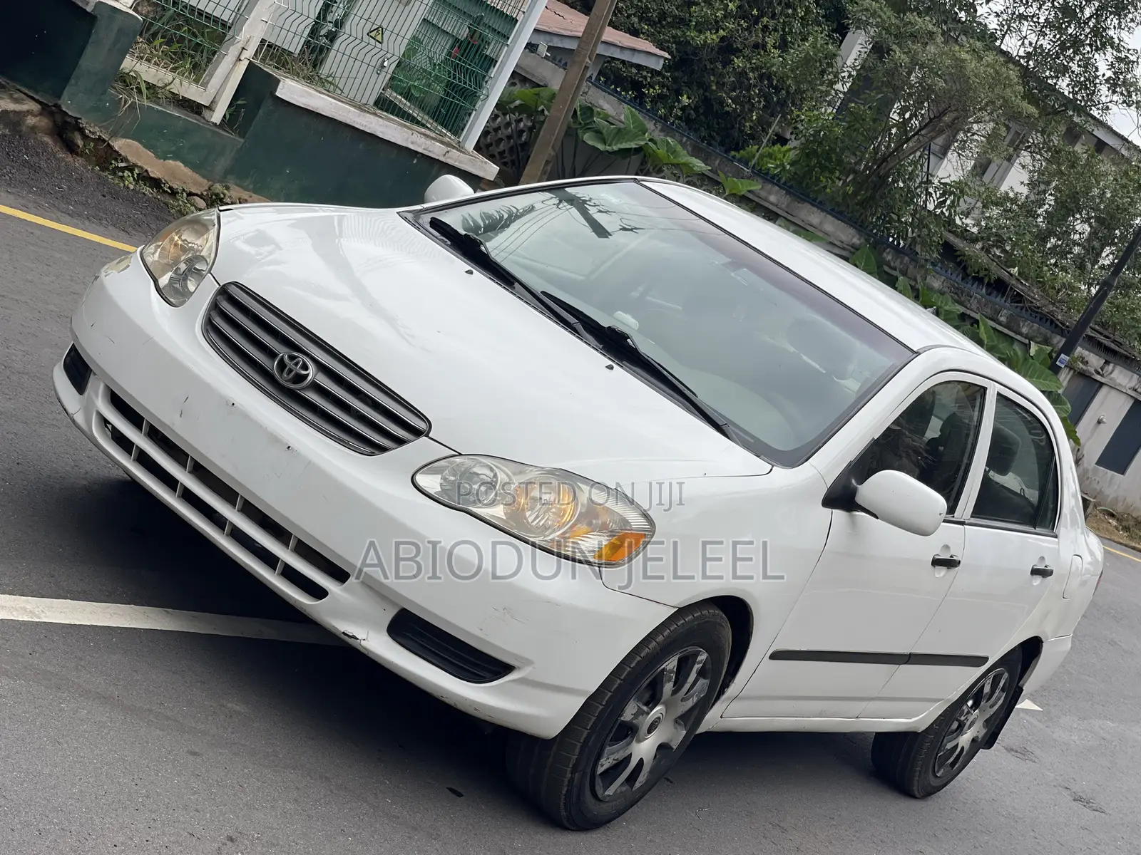 Toyota Corolla 2004 White