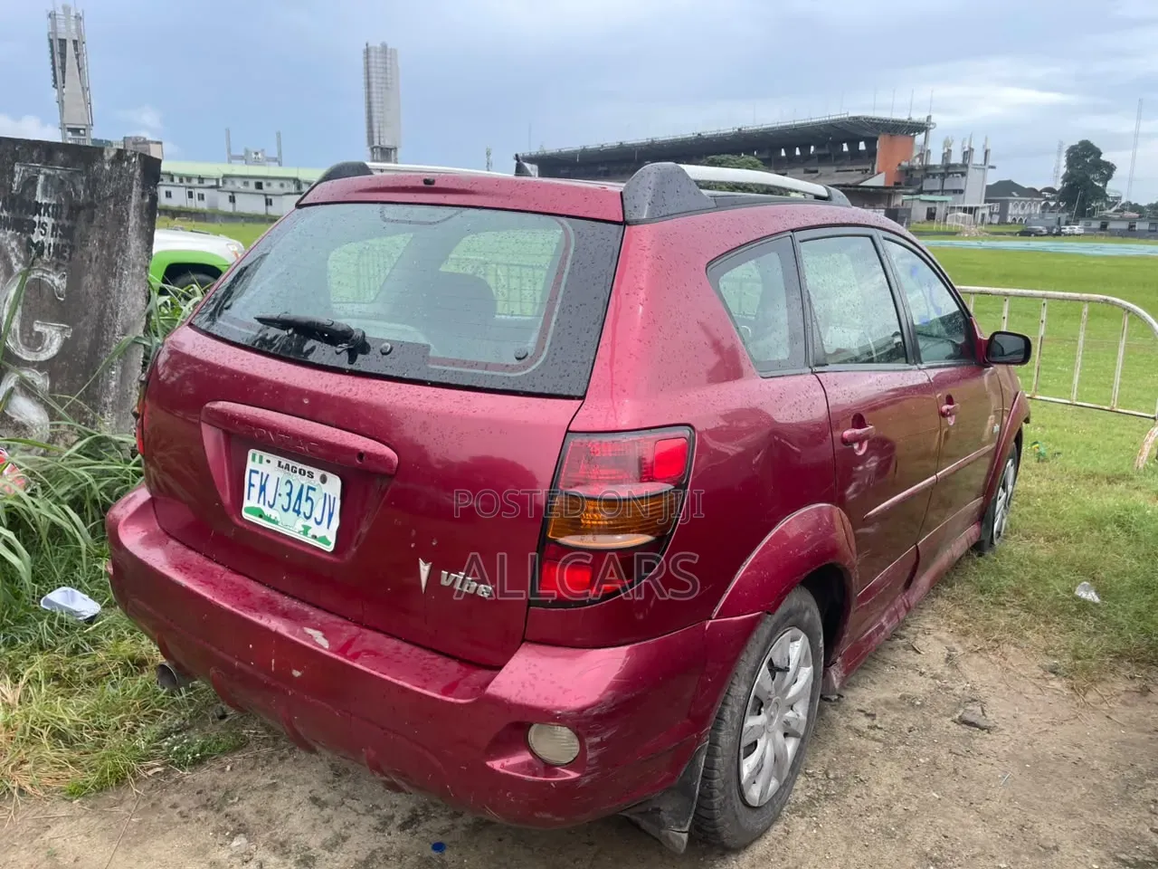 Pontiac Vibe 2005 Red