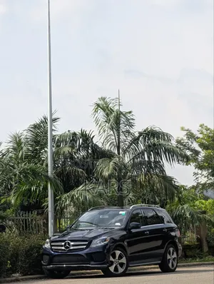 Mercedes-Benz GLE-Class GLE 350 2018 Blue