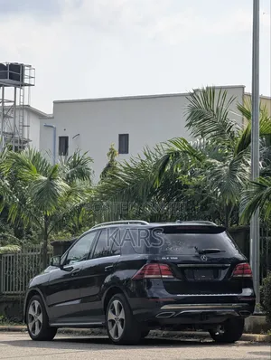 Mercedes-Benz GLE-Class GLE 350 2018 Blue