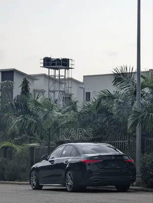 Mercedes-Benz C300 2024 Black