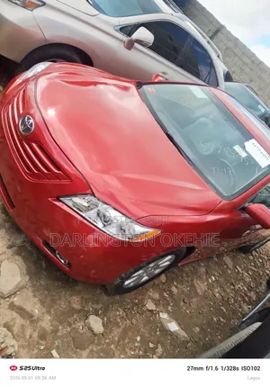 Toyota Camry 2009 Red
