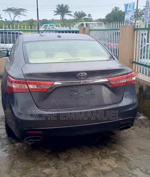 Toyota Avalon 2015