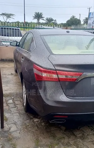 Toyota Avalon 2015
