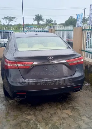 Toyota Avalon 2015