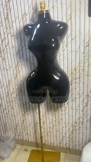 Fiber BBL White Mannequin