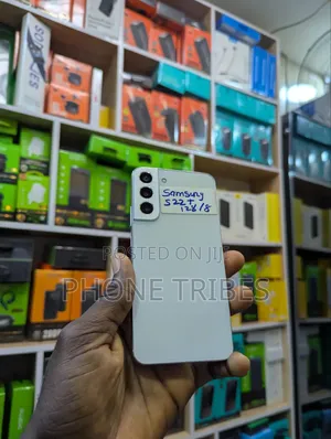 Samsung Galaxy S22+ 5G 128 GB White