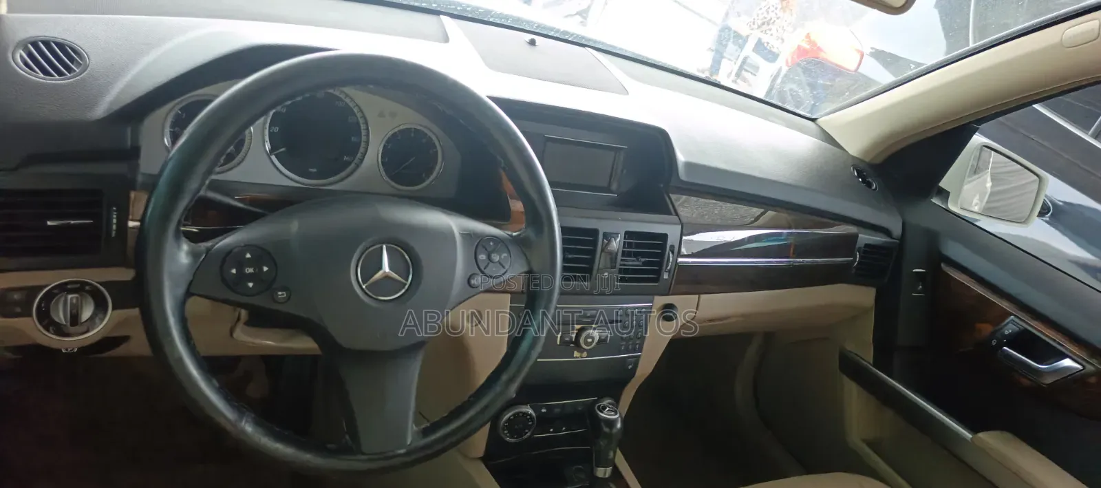 Mercedes-Benz GLK-Class 350 4MATIC 2012 White