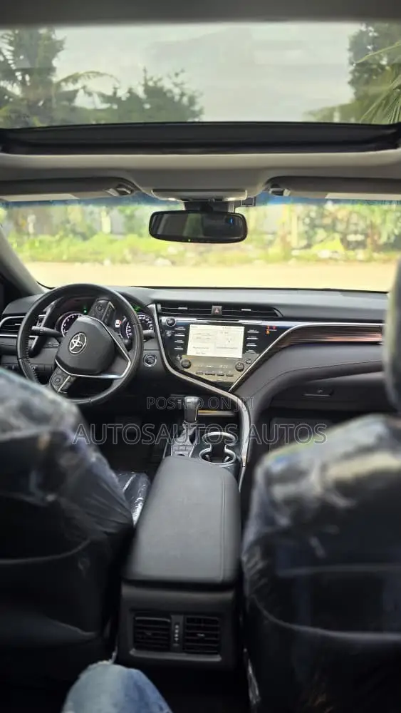 Toyota Camry 2018 Gray