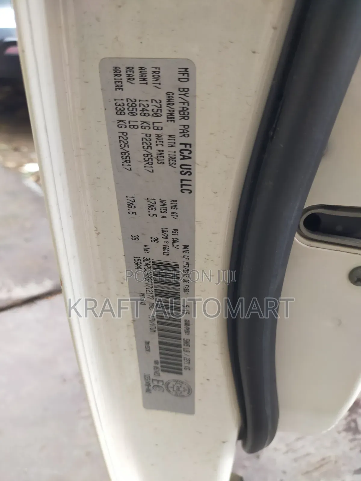 Dodge Caravan 2015 White