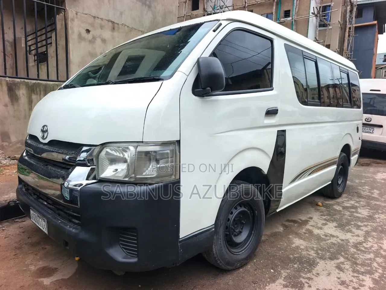 Toyota HiAce 2010 White