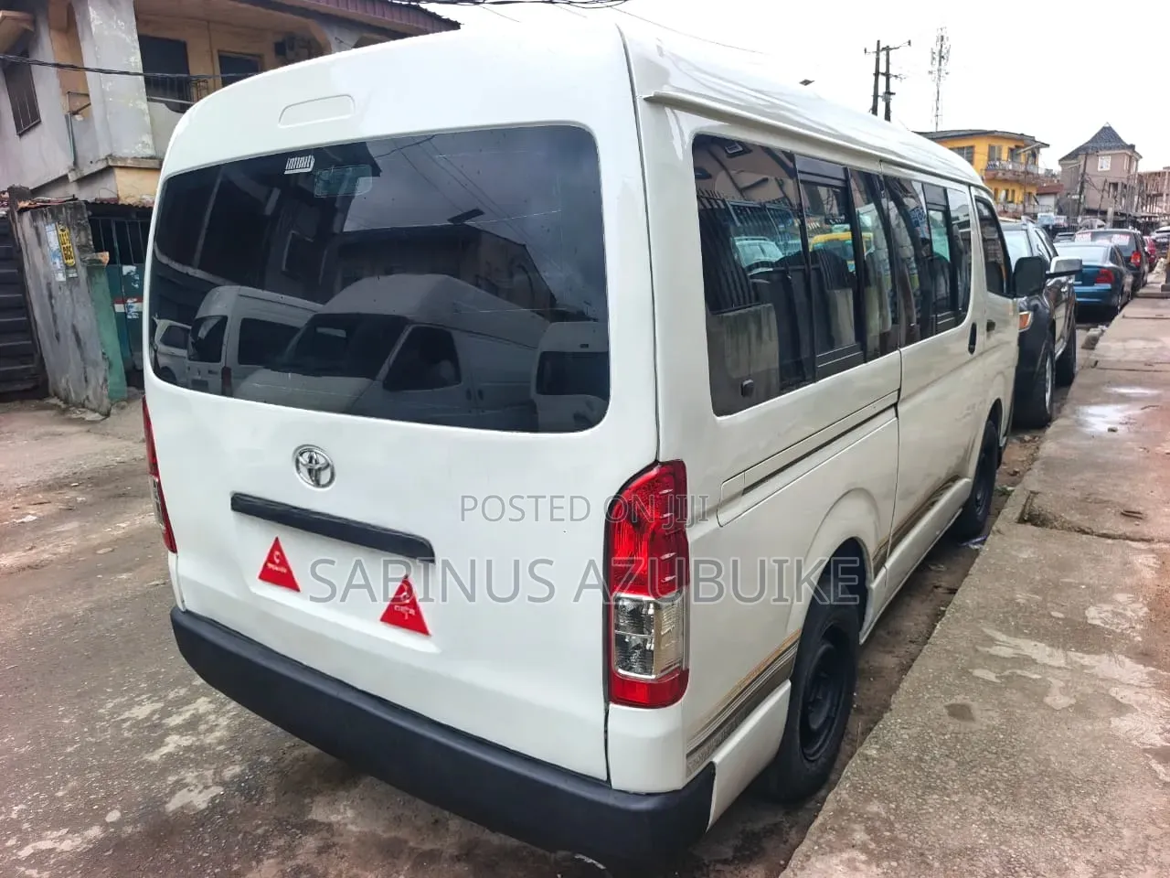 Toyota HiAce 2010 White