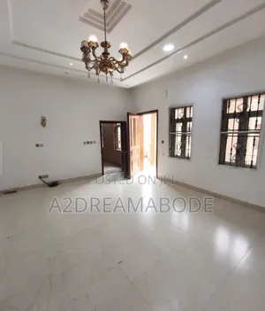 3bdrm Apartment in Ikeja for rent