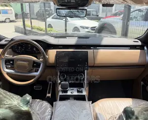 Rover Land 2023 Black