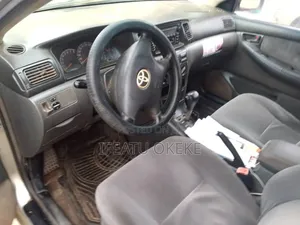 Toyota Corolla 2004 Gold