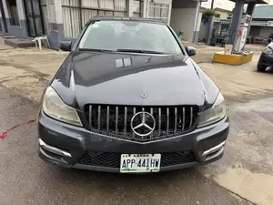 Mercedes-Benz C300 2013 Gray