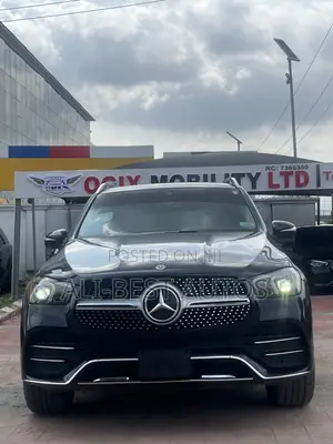 Mercedes-Benz GLE-Class 2019 Blue