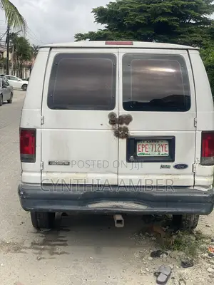 Ford E250 2015 White