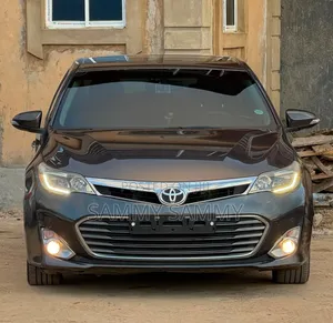 Toyota Avalon Limited 4dr Sedan (3.5L 6cyl 6A) 2014 Black