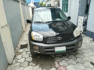 Toyota RAV4 Base AWD 2001 Black