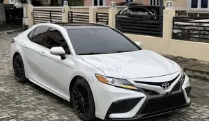 Toyota Camry XSE V6 2023 White