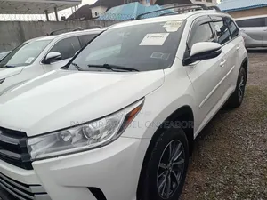 Toyota Highlander 2019 White