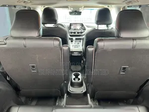 Toyota Highlander 2021 White