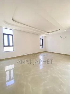 5bdrm Duplex in Ikota, Lagos Island / Lagos Island for sale