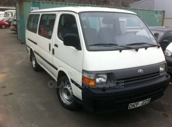Toyota HiAce 1999 White