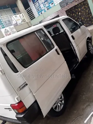 Volkswagen Golf 2004 White