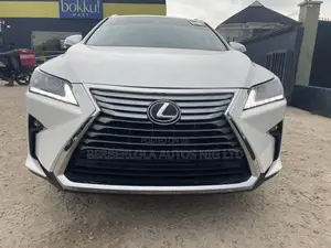 Lexus RX 350 FWD 2019 White
