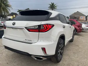 Lexus RX 350 FWD 2019 White