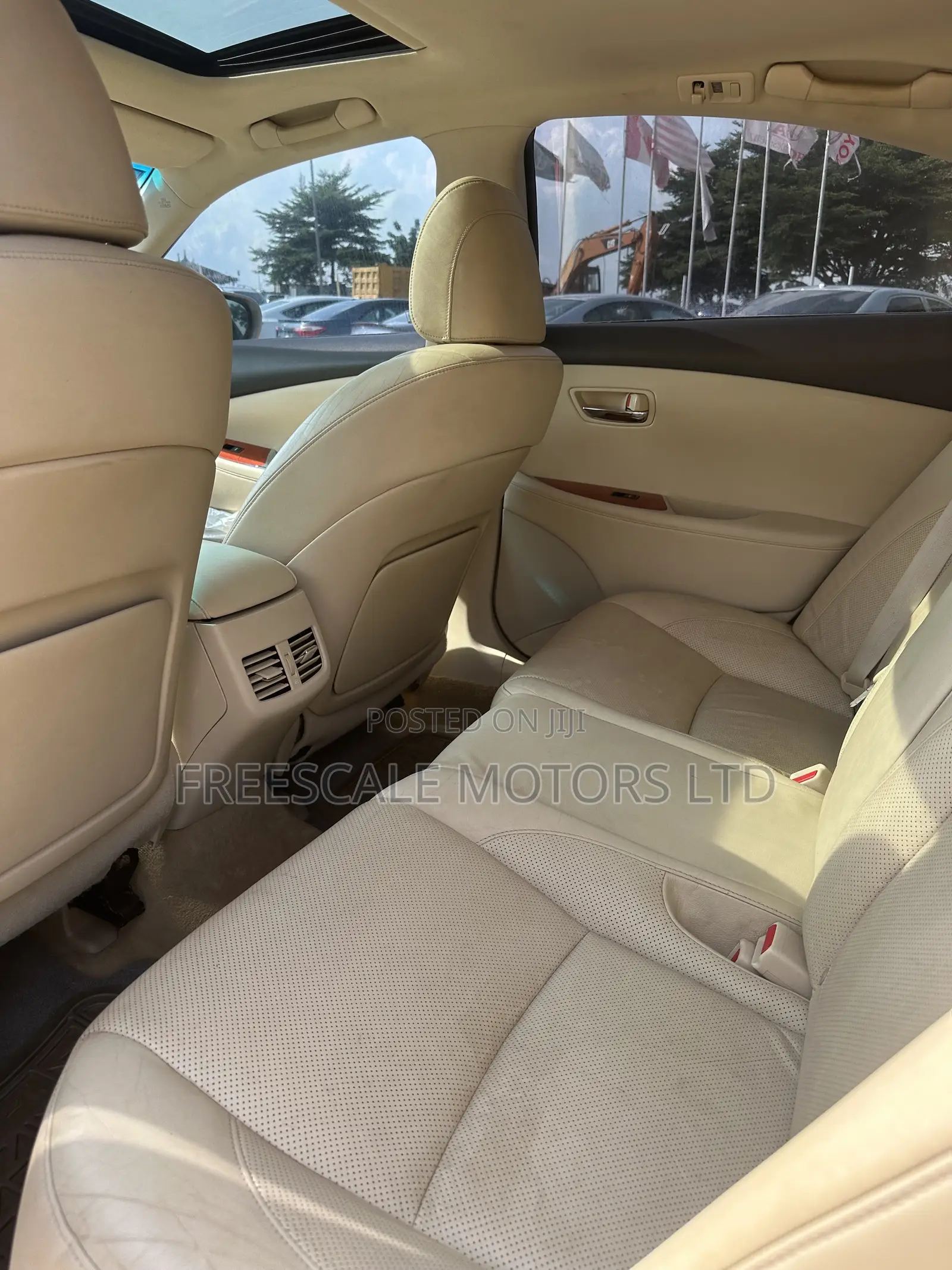 Lexus ES 350 2011 Gold