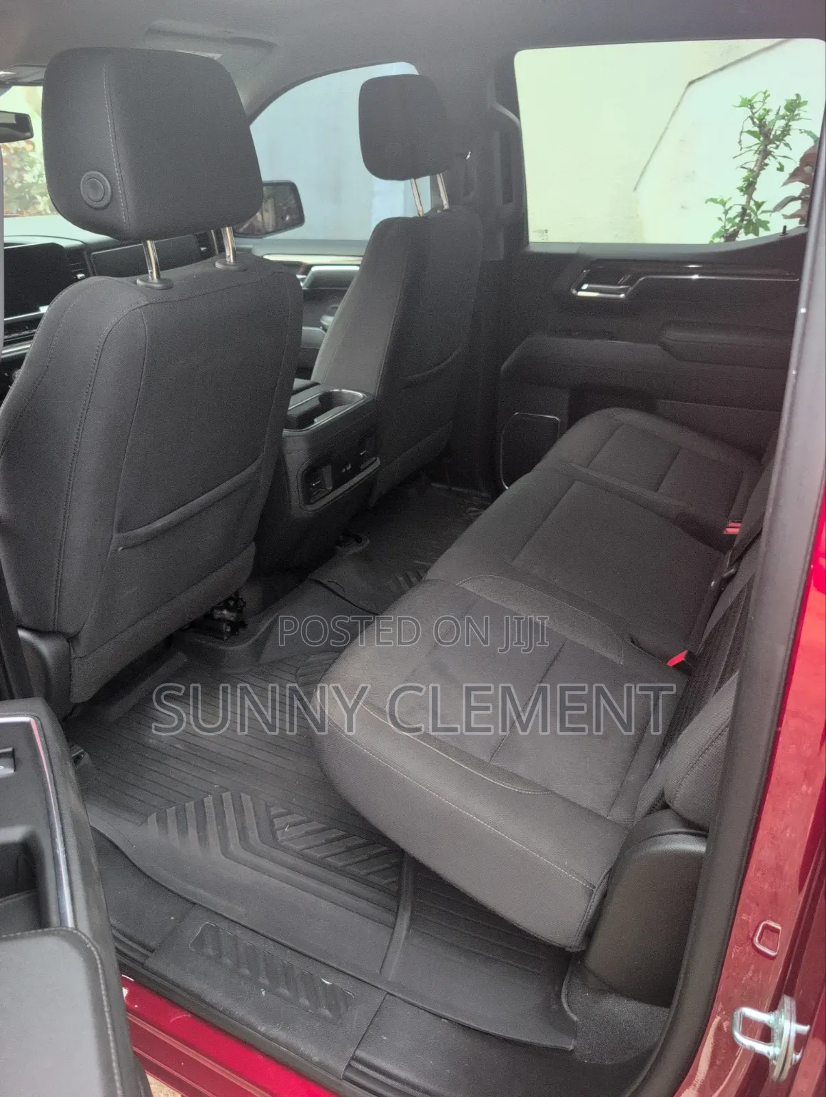 Chevrolet Silverado 2023 Red