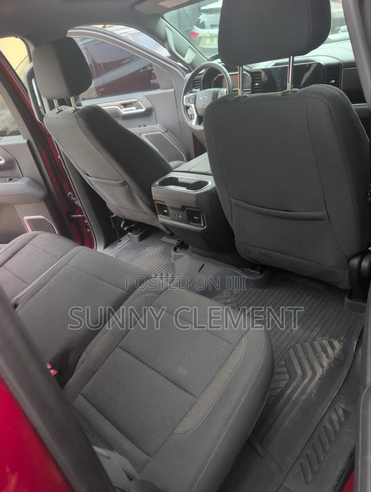 Chevrolet Silverado 2023 Red