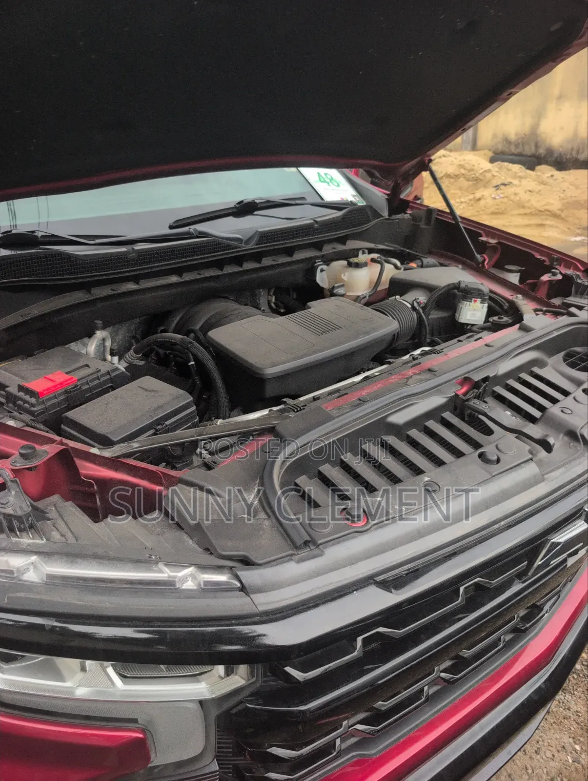 Chevrolet Silverado 2023 Red