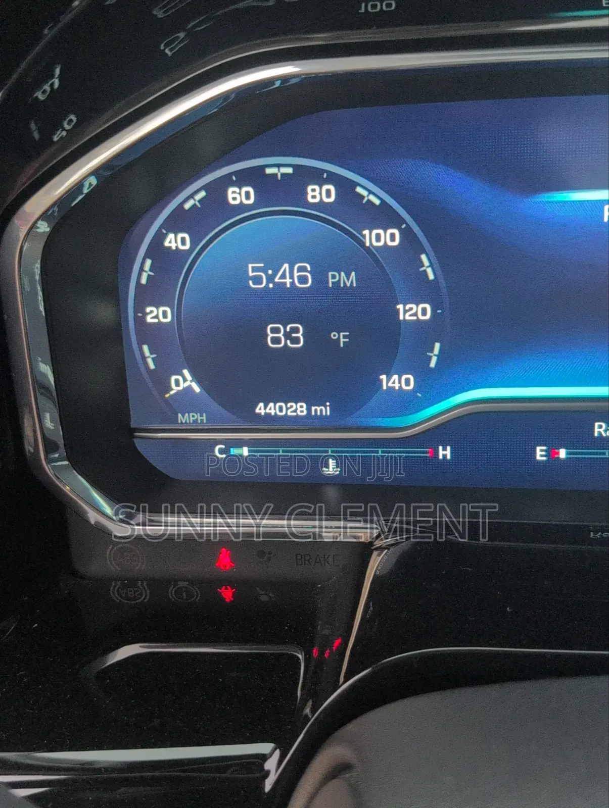 Chevrolet Silverado 2023 Red
