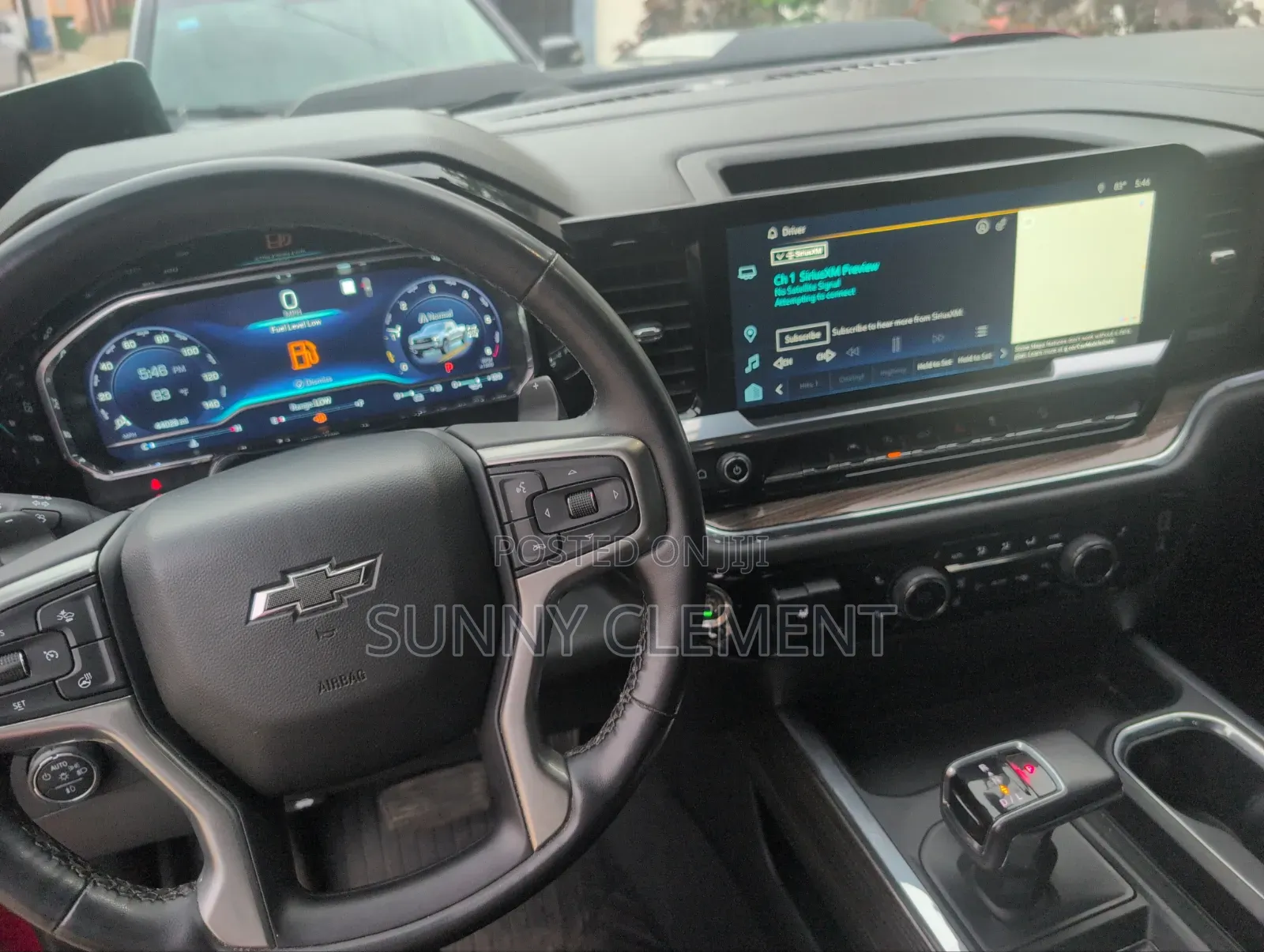 Chevrolet Silverado 2023 Red