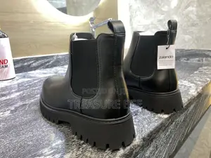 Black Chunk/Lug-Sole Chelsea Boot by Zign