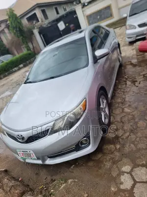 Toyota Camry LE 4dr Sedan (2.5L 4cyl 6A) 2012 Silver