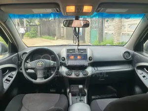 Toyota RAV4 2.5 Limited 2012 Silver