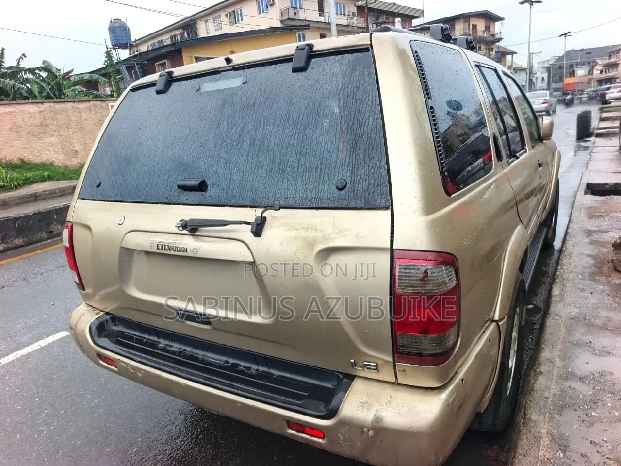 Nissan Pathfinder Automatic 2000 Gold
