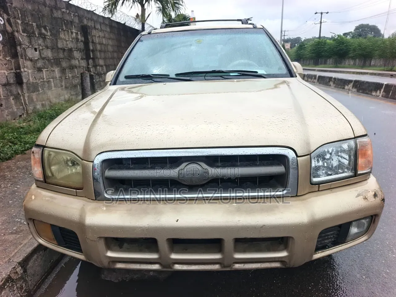 Nissan Pathfinder Automatic 2000 Gold