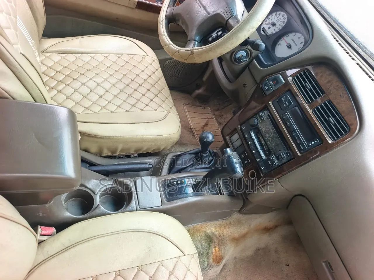 Nissan Pathfinder Automatic 2000 Gold